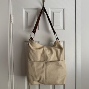Hides in Hand Bucket Bag